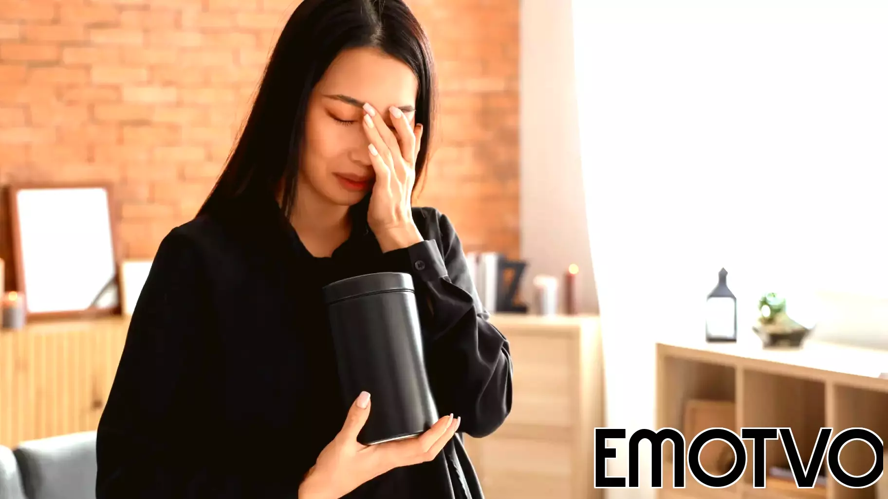 Psychology says people who grieve a pet more intensely than they've grieved some relatives aren't being dramatic — the bond activates these 6 attachment pathways that human relationships often can't access, and the grief is unfiltered because the love was