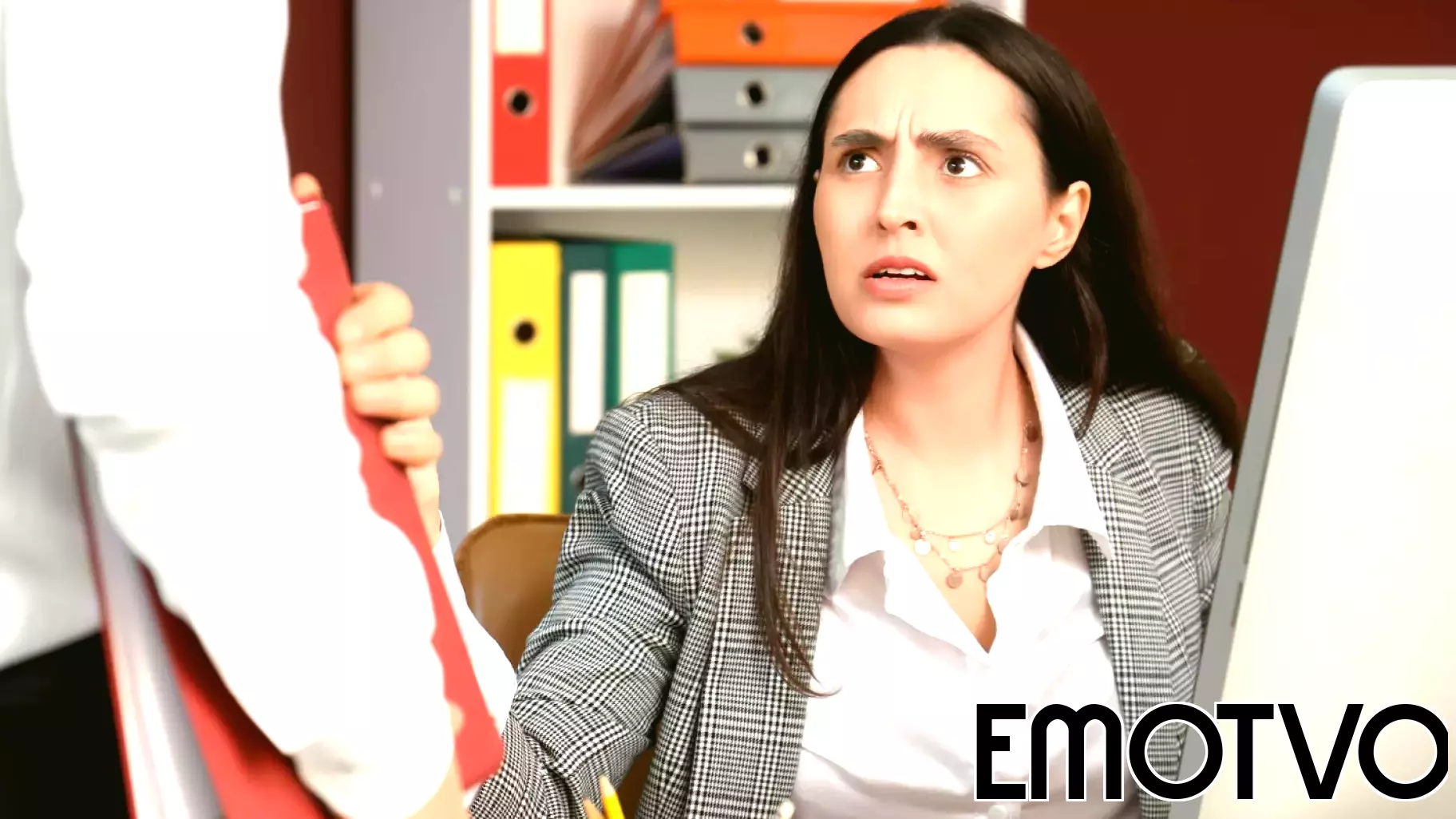 Psychology says people who make you feel small without you realizing it typically use these 8 subtle tactics