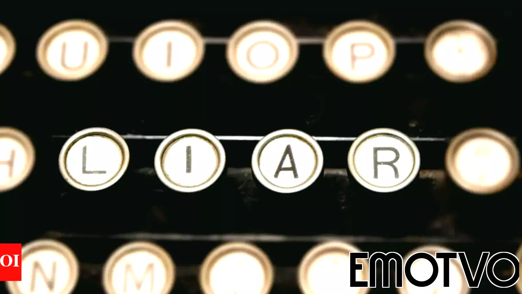Unveiling Deception: The Role of Language in Detecting Lies