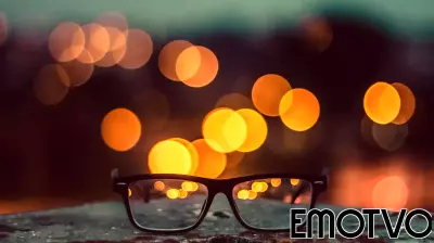 Why Things Look Smaller in Your Peripheral Vision